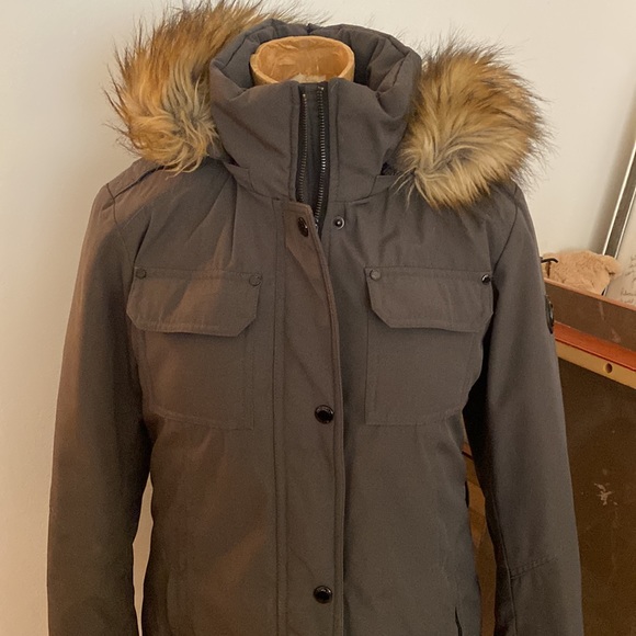 Michael kors gray puffer down winter fur trimmed jacket - Picture 4 of 12